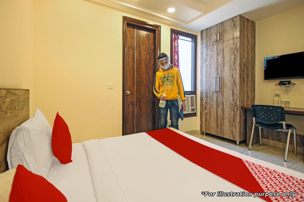 Flagship Jn Rooms And Banquet Gonda Экстерьер фото